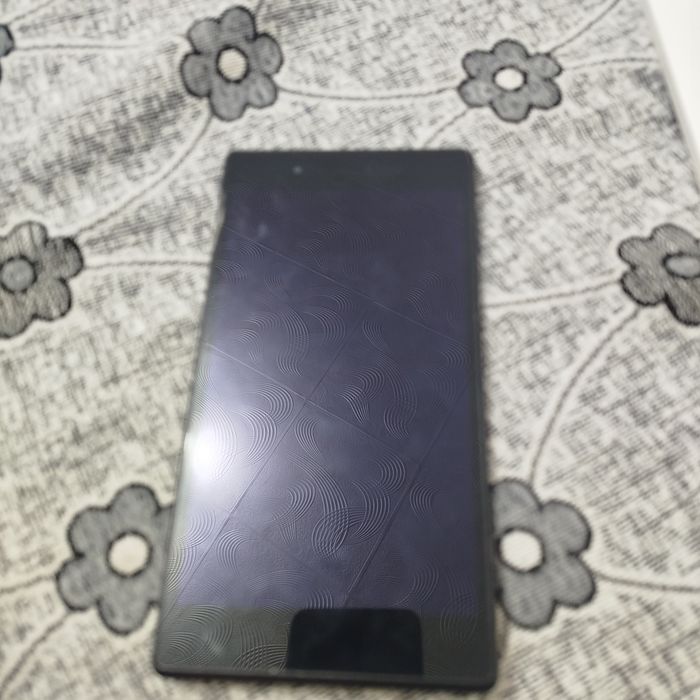 Планшет Lenovo 7 Essential