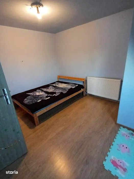 Apartament 3 camere, 85mp, 2 niveluri, zona centrala — fotografia 3
