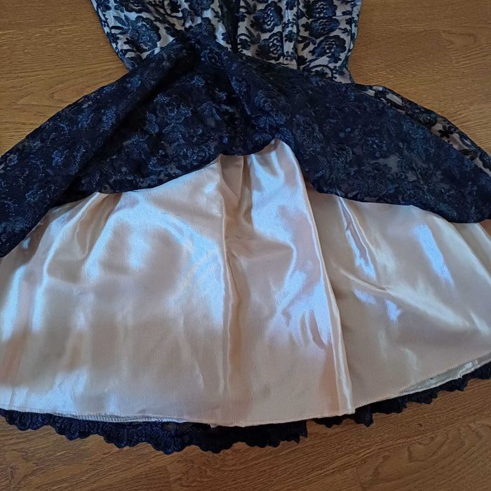 Rochie neagra, dantelata, superba! Marimea S