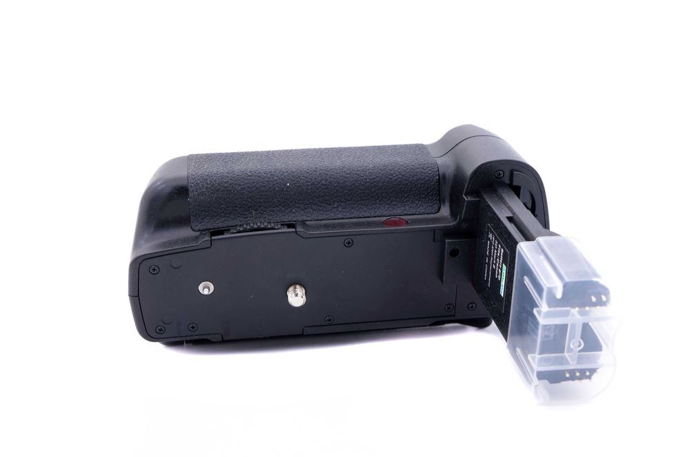 Grip pentru Canon 5D Mark II cu tavita de baterii AA, nou