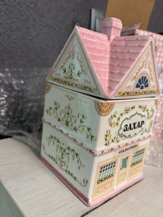 Захарница от колекцията на Charly Wilde