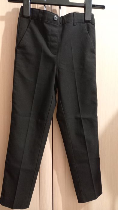 Школьная  блузка,  брюки