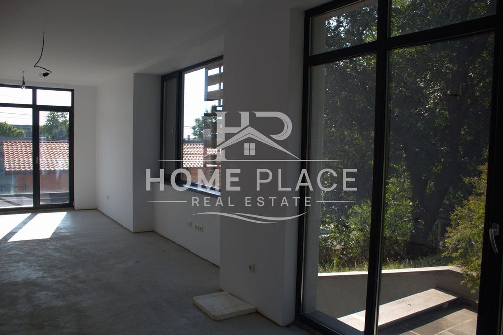 Двустаен апартамент със самостоятелен двор в центъра на Кранево