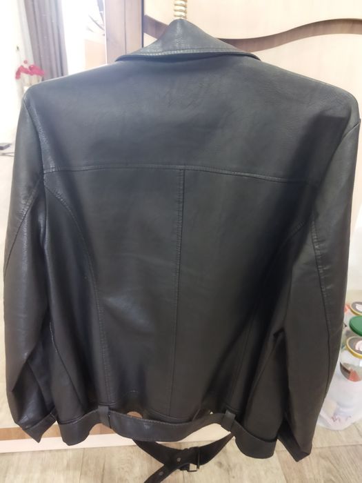 Продам кожаную куртку