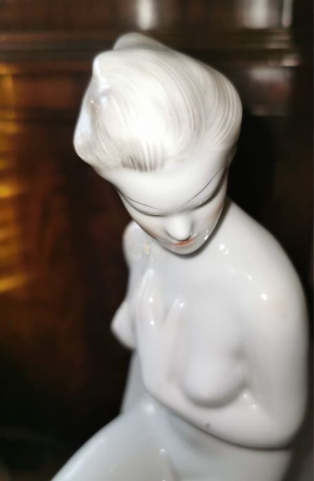 Антикварна порцеланова фигура марка Холохаза Унгария рядка колекция