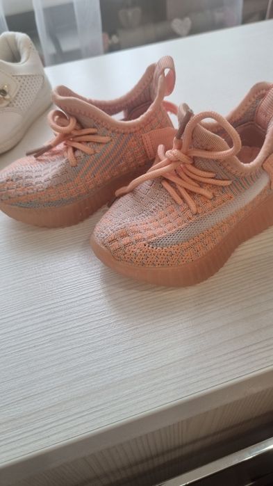 Весенне-летняя обувь на девочку