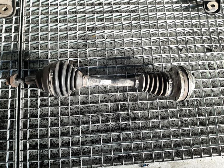 planetara stanga 2.0 tdi bmm audi a3 8p vw golf 5 plus touran passat b6  1k0407271bj