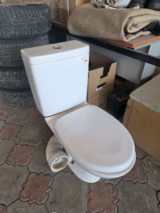 Унитаз в хорошем состоянии