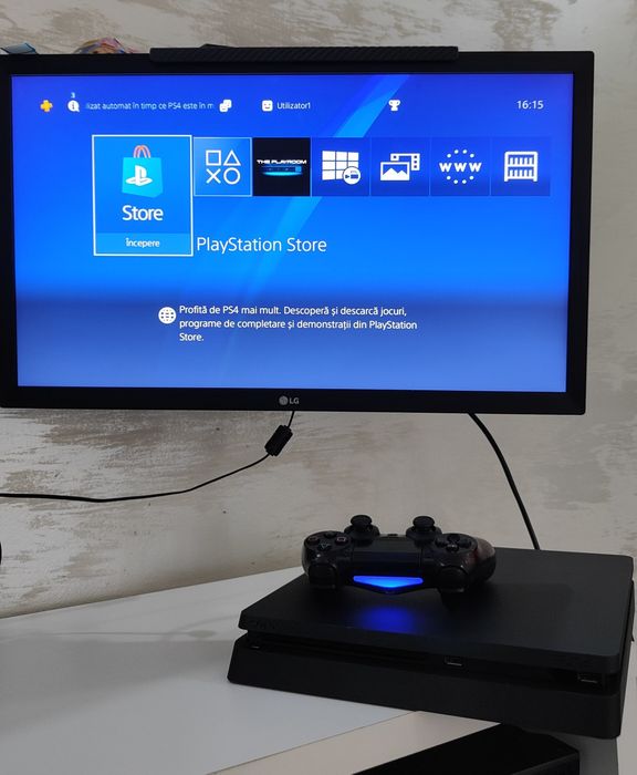 PlayStation 4 ( Ps4) + controller