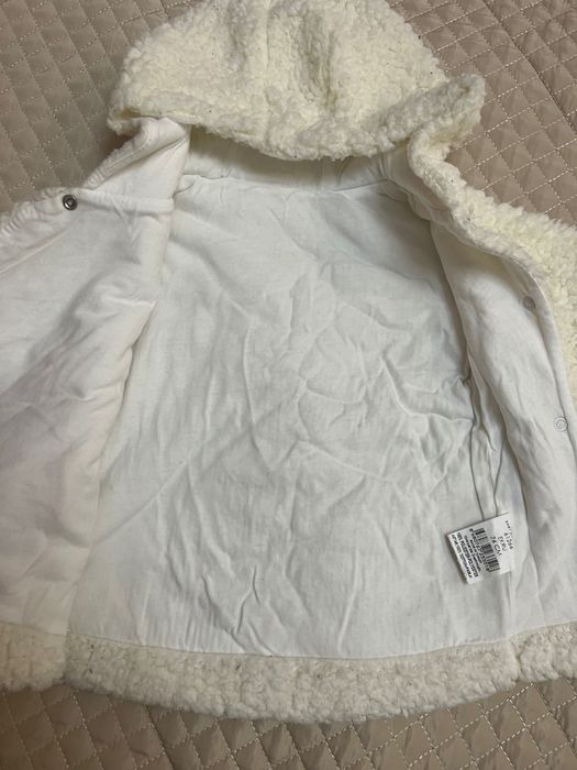 Продам ветровку на девочку