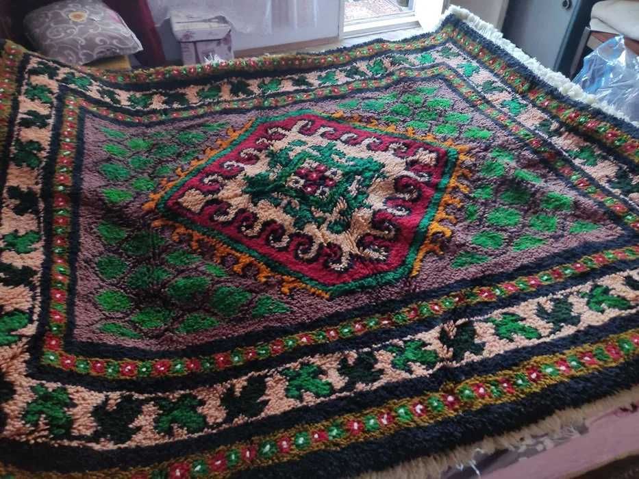 Памучни  и вълнени черги. Китеници