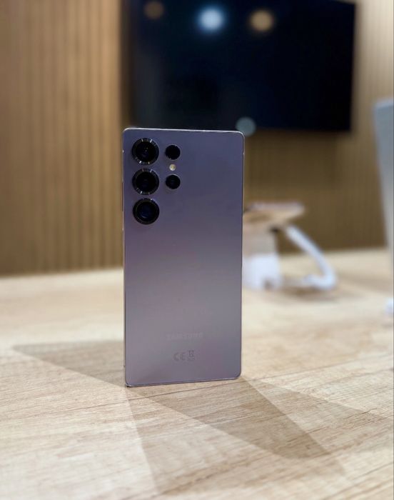 SAMSUNG S25 ULTRA de 512 GB cu 100% Bateria