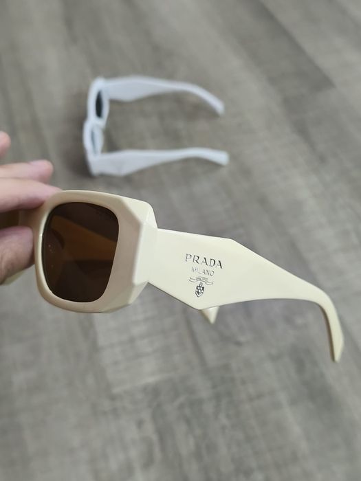 Ochelari Prada de soare