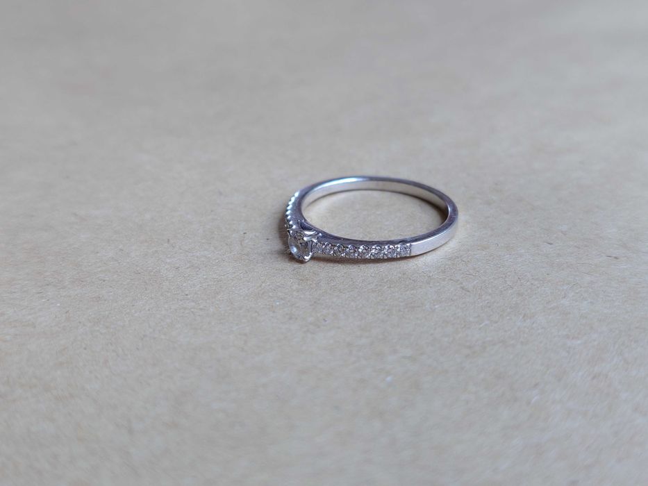 TEILOR Inel  de logodna din aur alb de 18K cu diamant