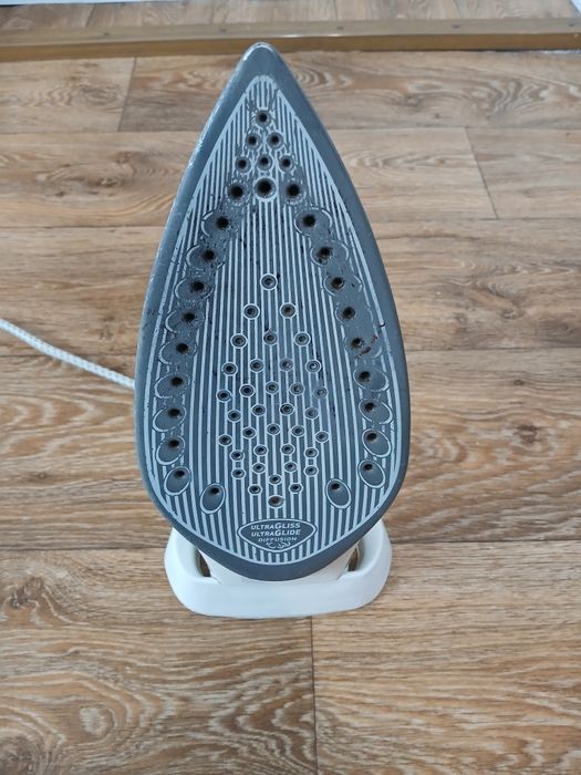 Утюг в хорошем состоянии