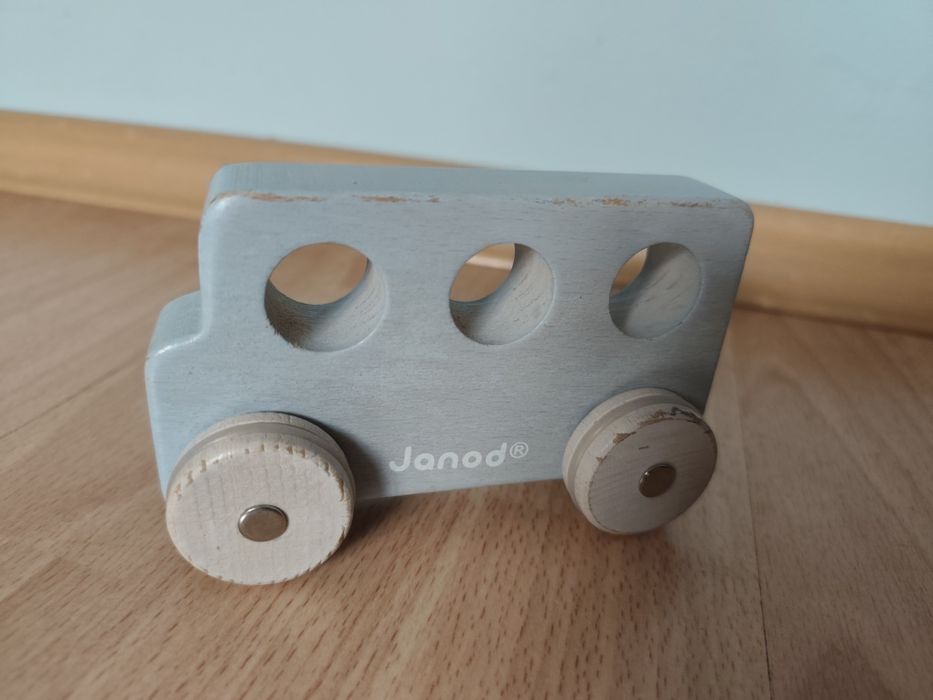 Лот дървени бебешки играчки