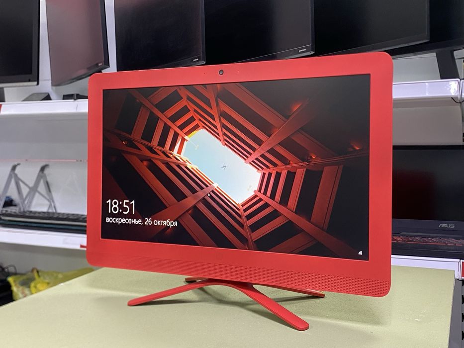 HP Моноблок | i3-7100U / FULLHD / 4 RAM / 500 HHD