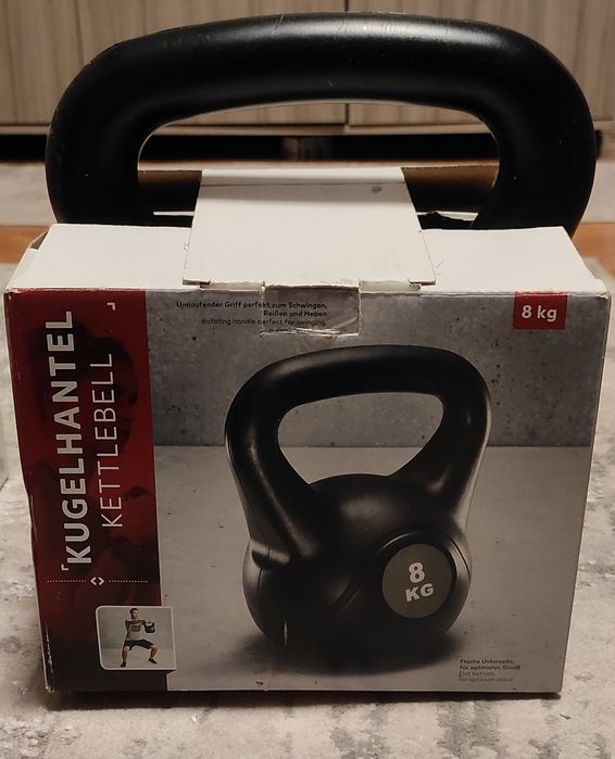 Уреди за тренировка-гира и тежест 8 кг