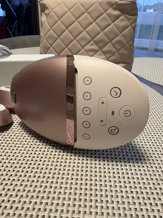 Фотоепилатор Philips Series 9900 Lumea
