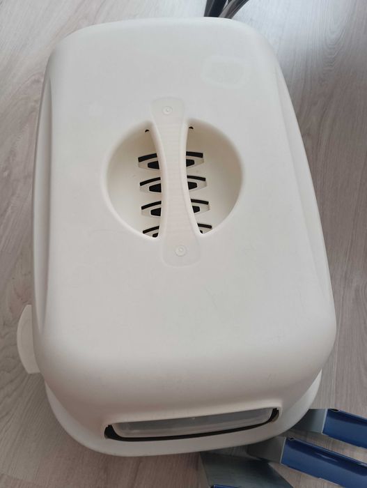 Голяма котешка тоалетна с капак и торби за нея