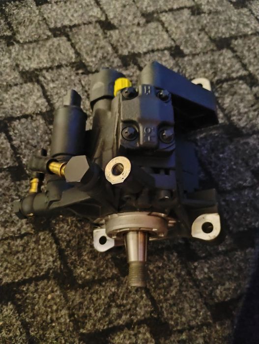 Vând pompa de înaltă presiune renault euro4