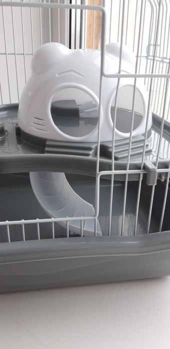 Продам клетку для питомцев