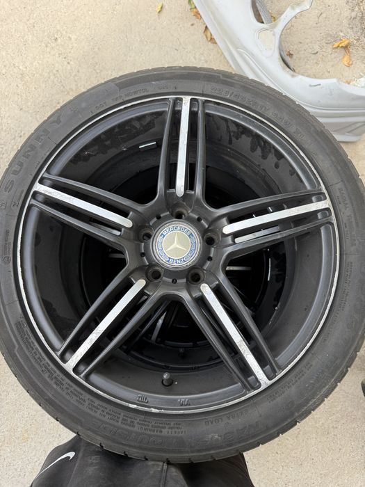 Шина с диской Mersedes AMG,225/45/17