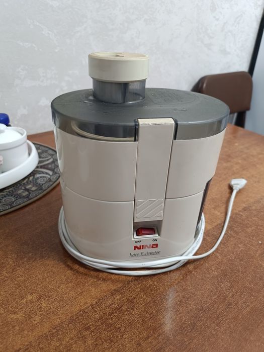 Продам соковыжималку.