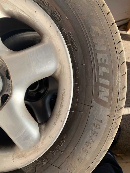 Алуминиеви джанти с летни гуми - комплект 4 броя