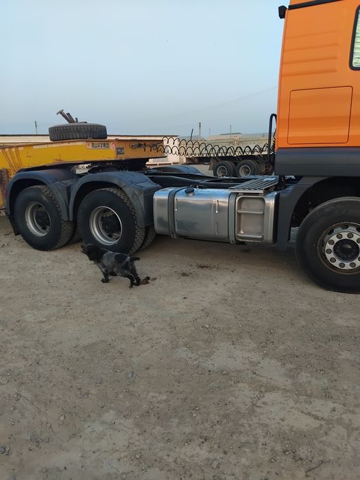 Ман.тягач.узи..сотилади.янги...200минг.юриган.