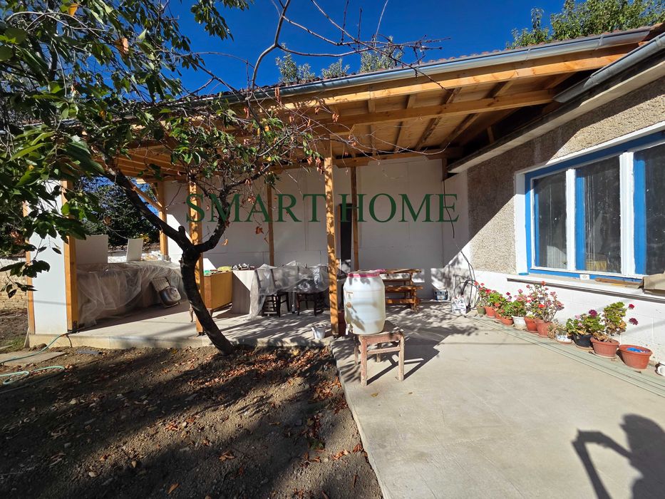 Продава се Къща в с. Ресен, Област Велико Търново - 140 кв.м за 674 €/кв.м - Снимка #2