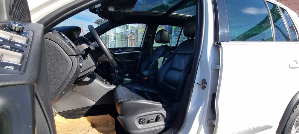 VW Tiguan 2.0 TDI R-Line Edition Panoramic An Fab.2013