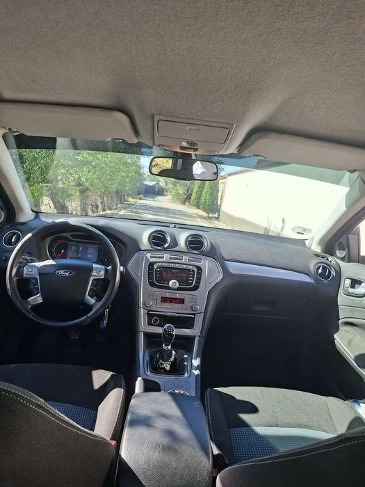 Ford Mondeo Mk4.