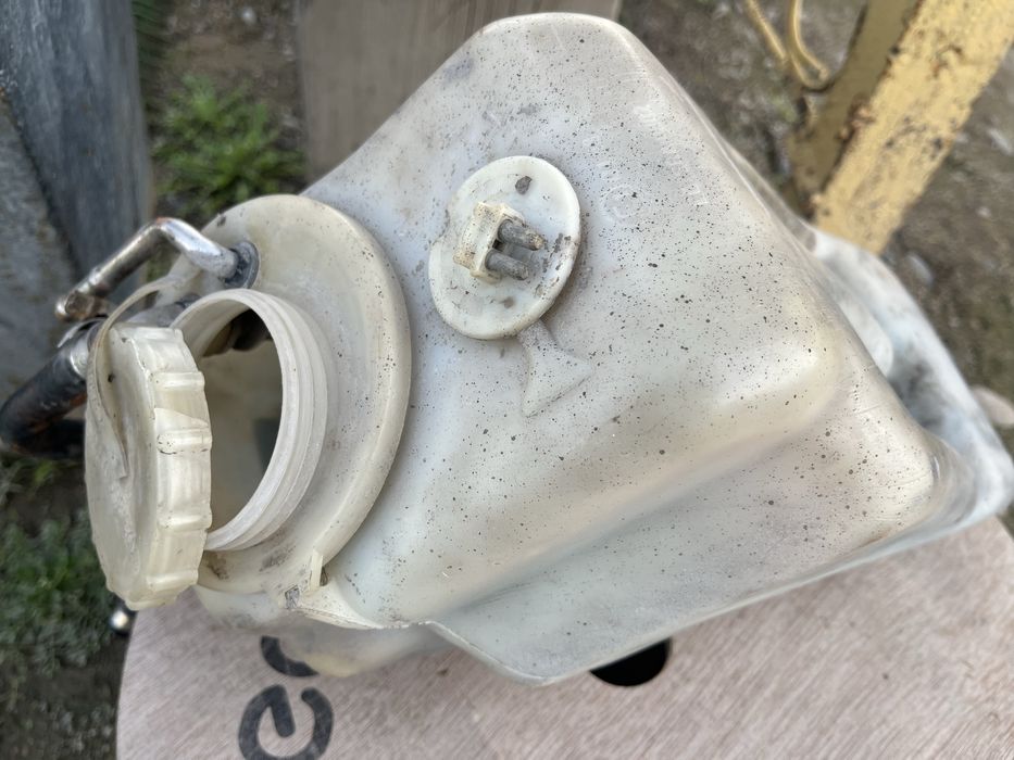 Бочок омыватель Мерседес 124 оргинал