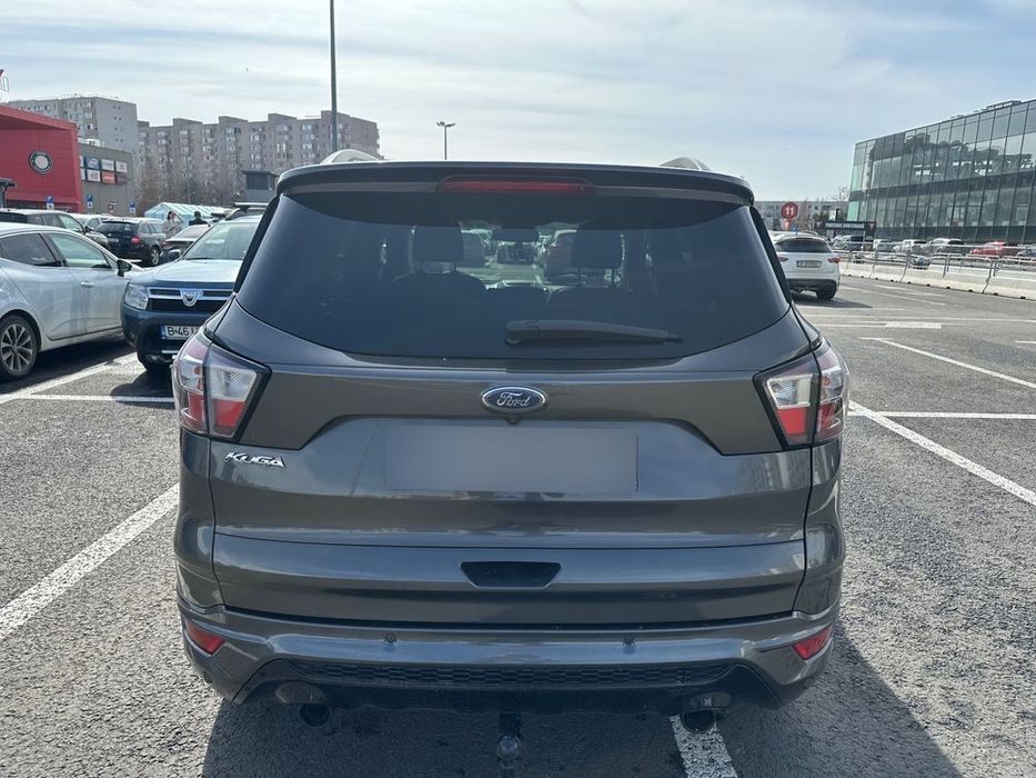 Ford Kuga ST line