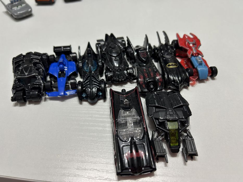 Masinute de metal baietel