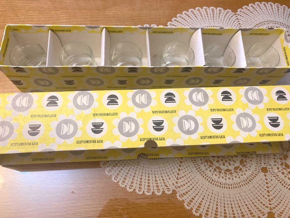 Продавам сервизи