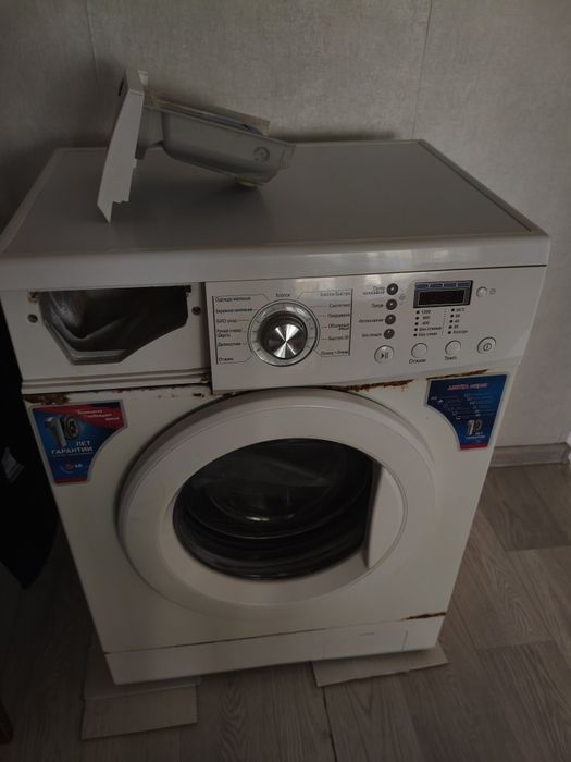 Продам стиральную машину LG