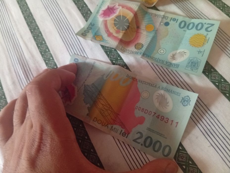Bani nu știu cat valorează dar am auzit că ie de colecție