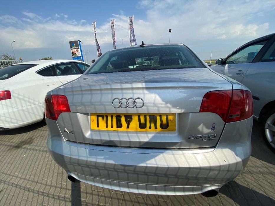 Dezmembrari Dezmembrez Audi A4 B7 2.0 tdi cod motor BLB S line