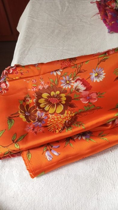 Ткани  отрезки продам