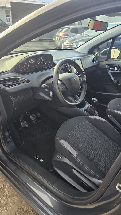 PEUGEOT 208 2015 — imagine 4