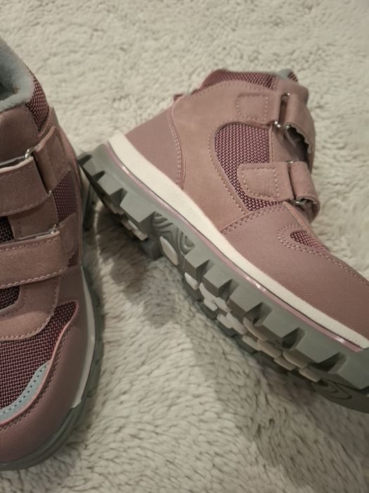 Топли нови ботушки за момиче 32 номер