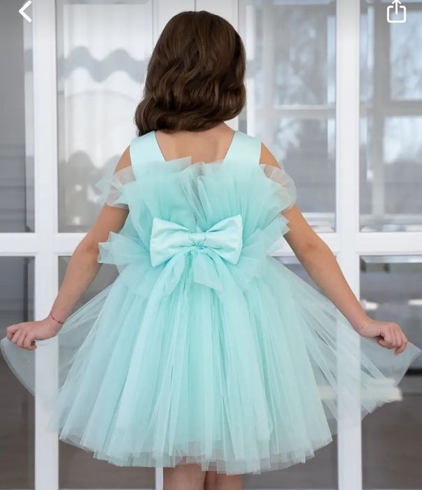 Платье нарядное на 10 лет