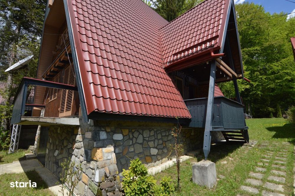 Vanzare Vila 6 Camere Maneciu-Cheia