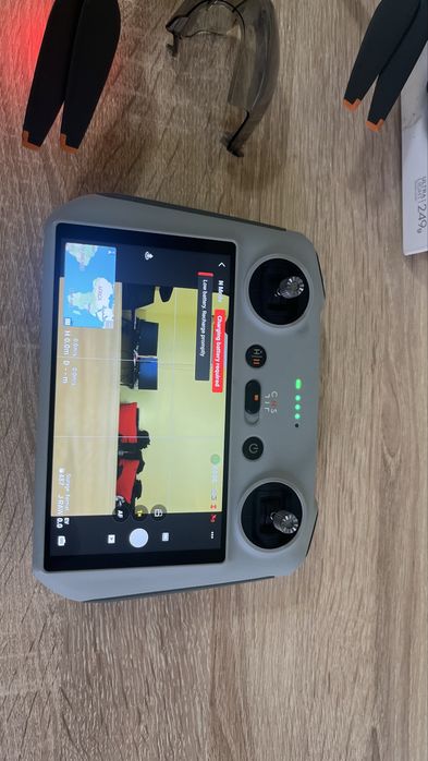 Дрон DJI Mini 3 Pro + 64 GB SD карта