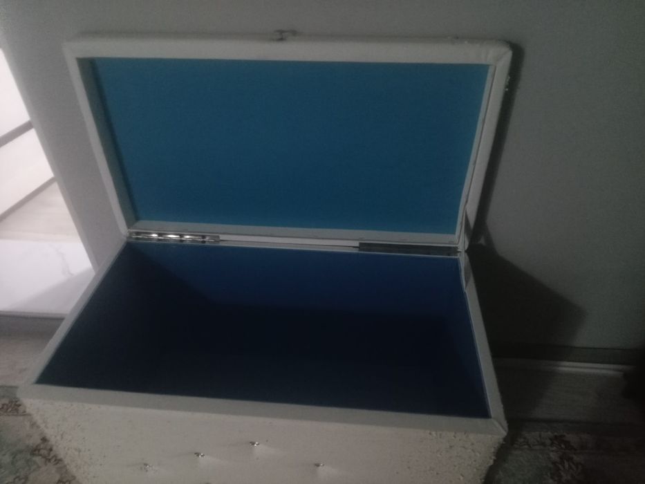 Сундук все крепкое целое