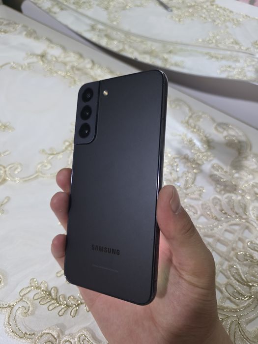 Samsung S22 plus