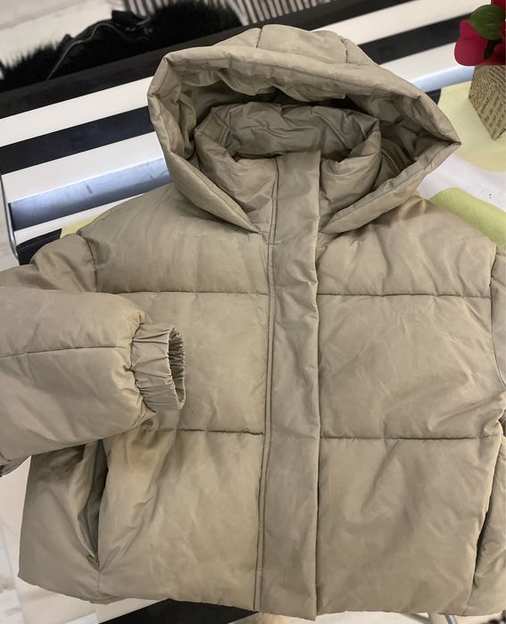 Яке ZARA Lразмер до 05.11 50лв