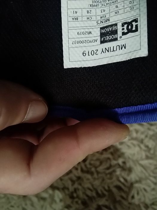 Echipament snowboard / ski ( placa , pantaloni geaca, mănuși, casca )